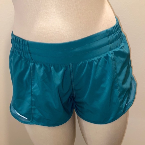 lululemon athletica Pants - 2.5” Lululemon Hotty Hot Shorts